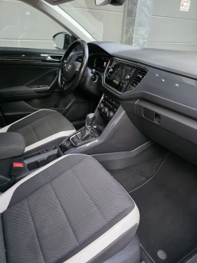 VW T-Roc 2.0TDI 4x4 Дигитал IQ Light KEYLESS , снимка 14