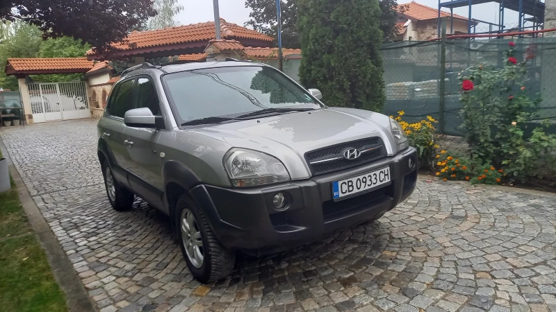 Hyundai Tucson, снимка 9 - Автомобили и джипове - 47193797