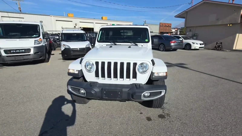 Jeep Wrangler 2019 Jeep Wrangler Unlimited Sahara, снимка 1 - Автомобили и джипове - 48254890