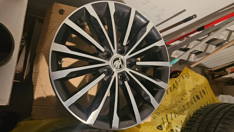 Skoda Kodiaq VRS, снимка 14 - Автомобили и джипове - 52152845