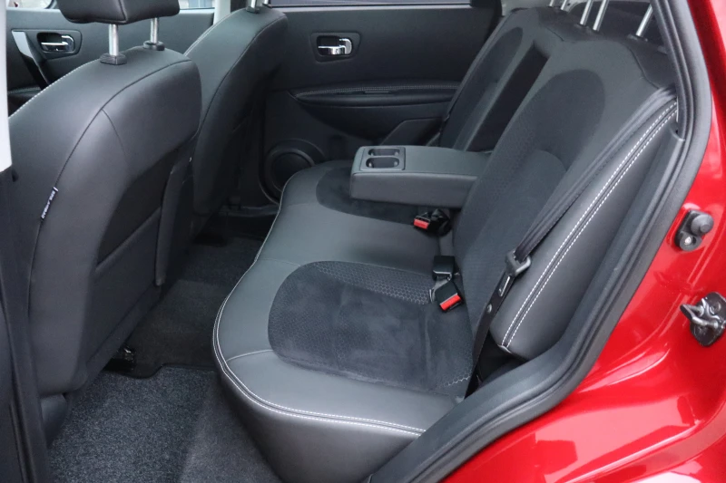 Nissan Qashqai 1.6i* 95000* KM, снимка 12 - Автомобили и джипове - 52646781