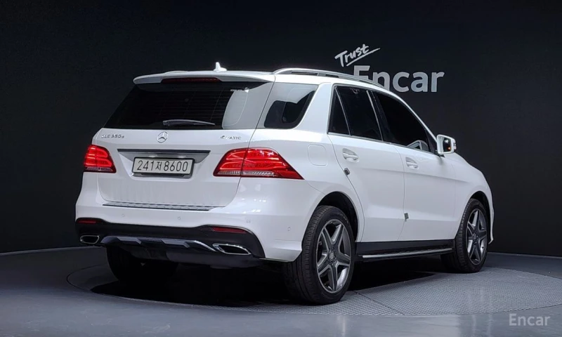 Mercedes-Benz GLE 350, снимка 2 - Автомобили и джипове - 53112265