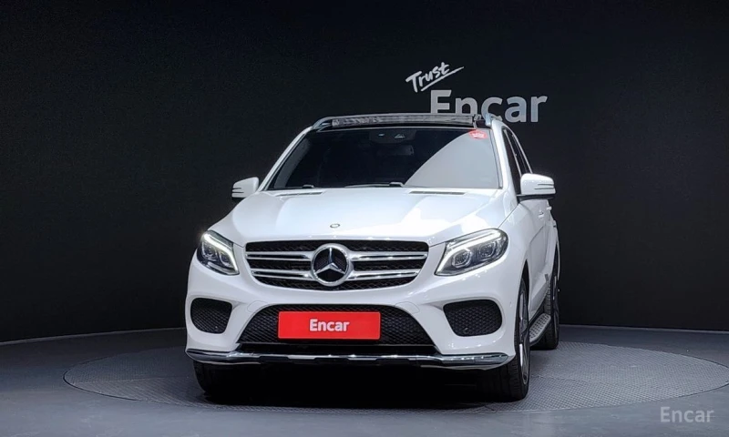 Mercedes-Benz GLE 350, снимка 3 - Автомобили и джипове - 53112265