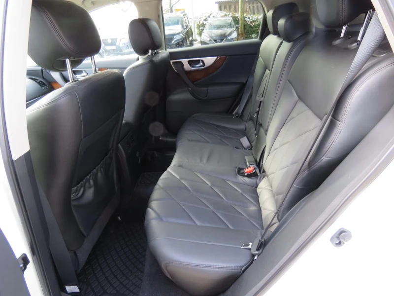 Infiniti Fx 50 S, снимка 3 - Автомобили и джипове - 53185655