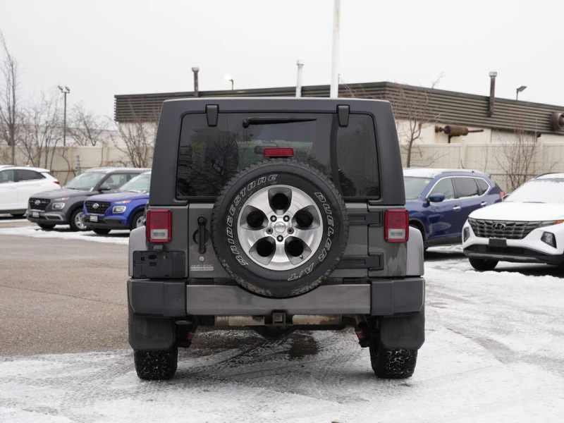 Jeep Wrangler JK Unlimited* Sahara 4WD* AвтоКредит* (ЦЕНА ДО БГ), снимка 4 - Автомобили и джипове - 53501164