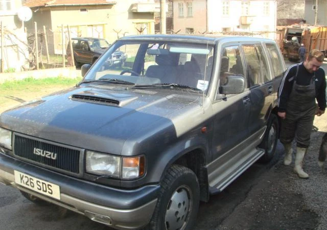 Isuzu Trooper 3.1TDI - изображение 2