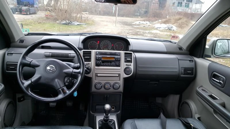 Nissan X-trail 2.2 dci 4x4 6.ск, снимка 9 - Автомобили и джипове - 17485233