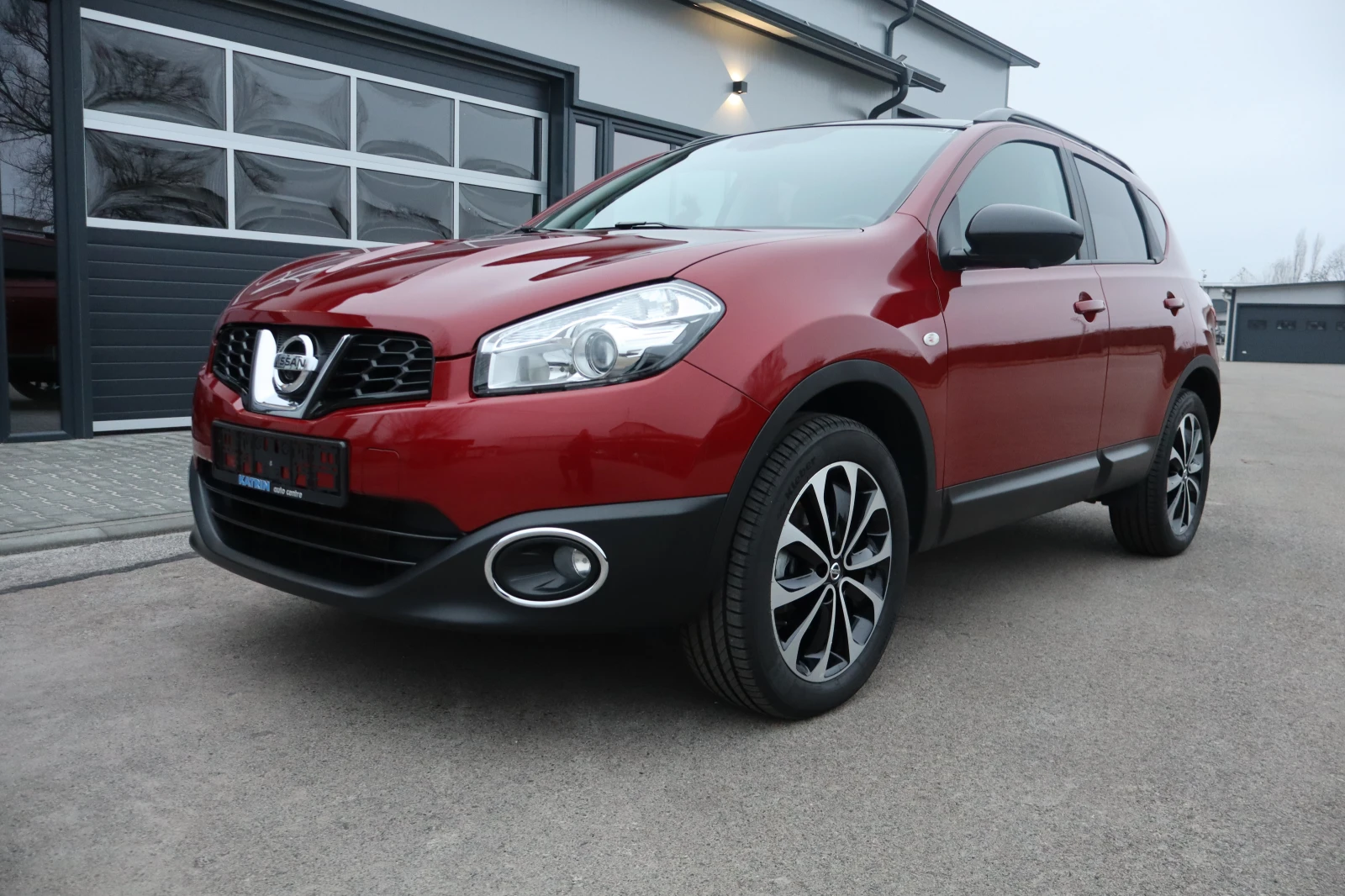 Nissan Qashqai 1.6i* 95000* KM, снимка 1