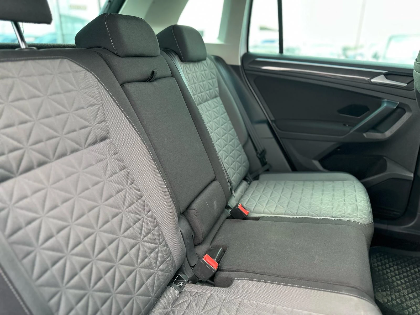 VW Tiguan / FACELIFT / 2.0TDI / 150 HP / TOP /  - изображение 10