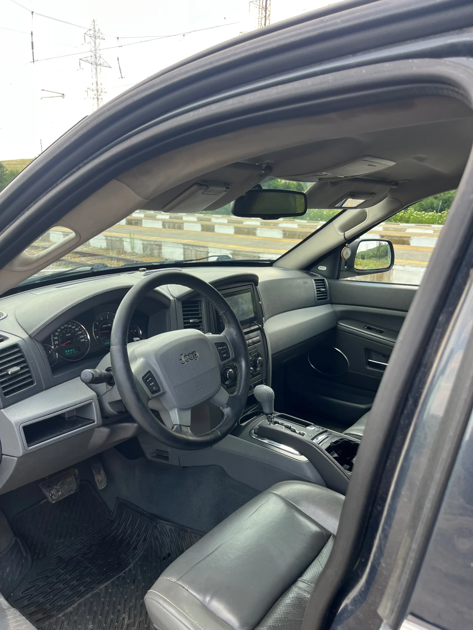 Jeep Grand cherokee 3.0 - изображение 9