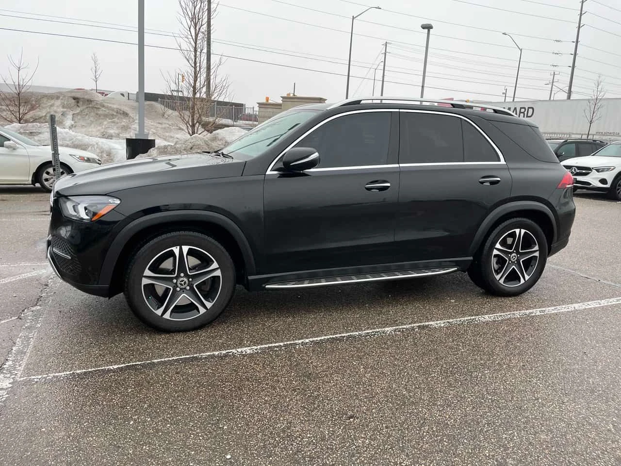 Mercedes-Benz GLE 450 * 4MATIC* DISTRONIC* BURMESTER* AMBIENT* ОБДУХВАНЕ - изображение 2