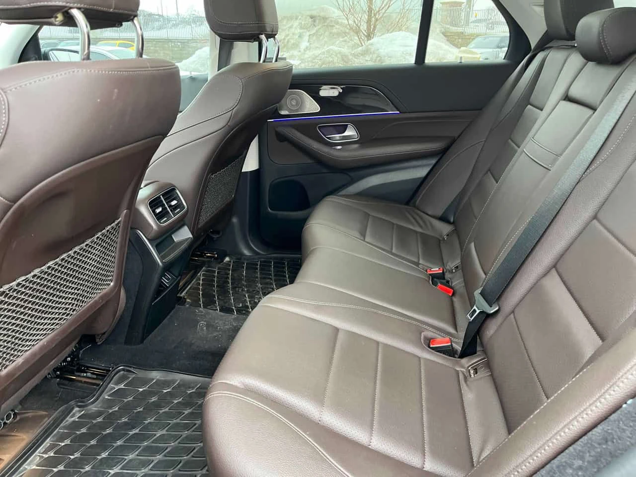 Mercedes-Benz GLE 450 * 4MATIC* DISTRONIC* BURMESTER* AMBIENT* ОБДУХВАНЕ, снимка 11 - Автомобили и джипове - 53748887