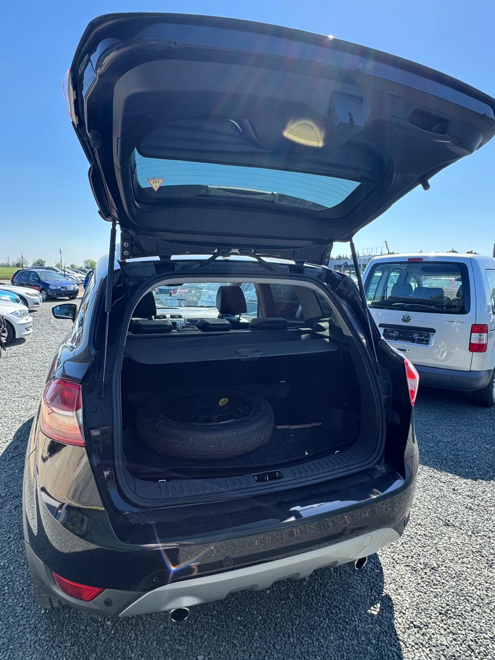Ford Kuga 2, 5 t Titanium, снимка 9 - Автомобили и джипове - 54172829