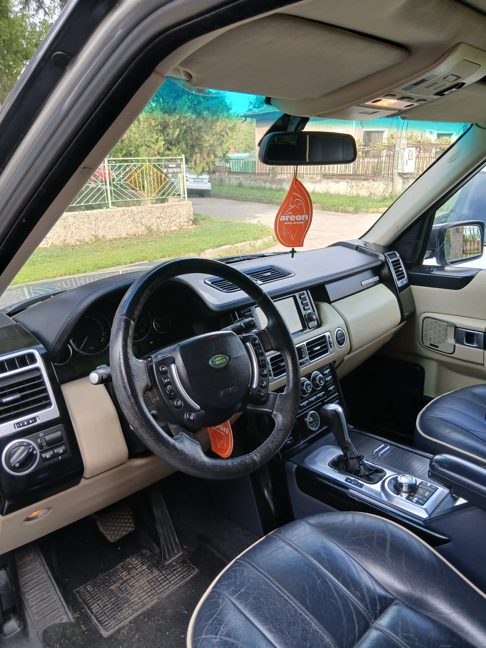 Land Rover Range rover 3.6 tdv8 HSE, снимка 11 - Автомобили и джипове - 54495812