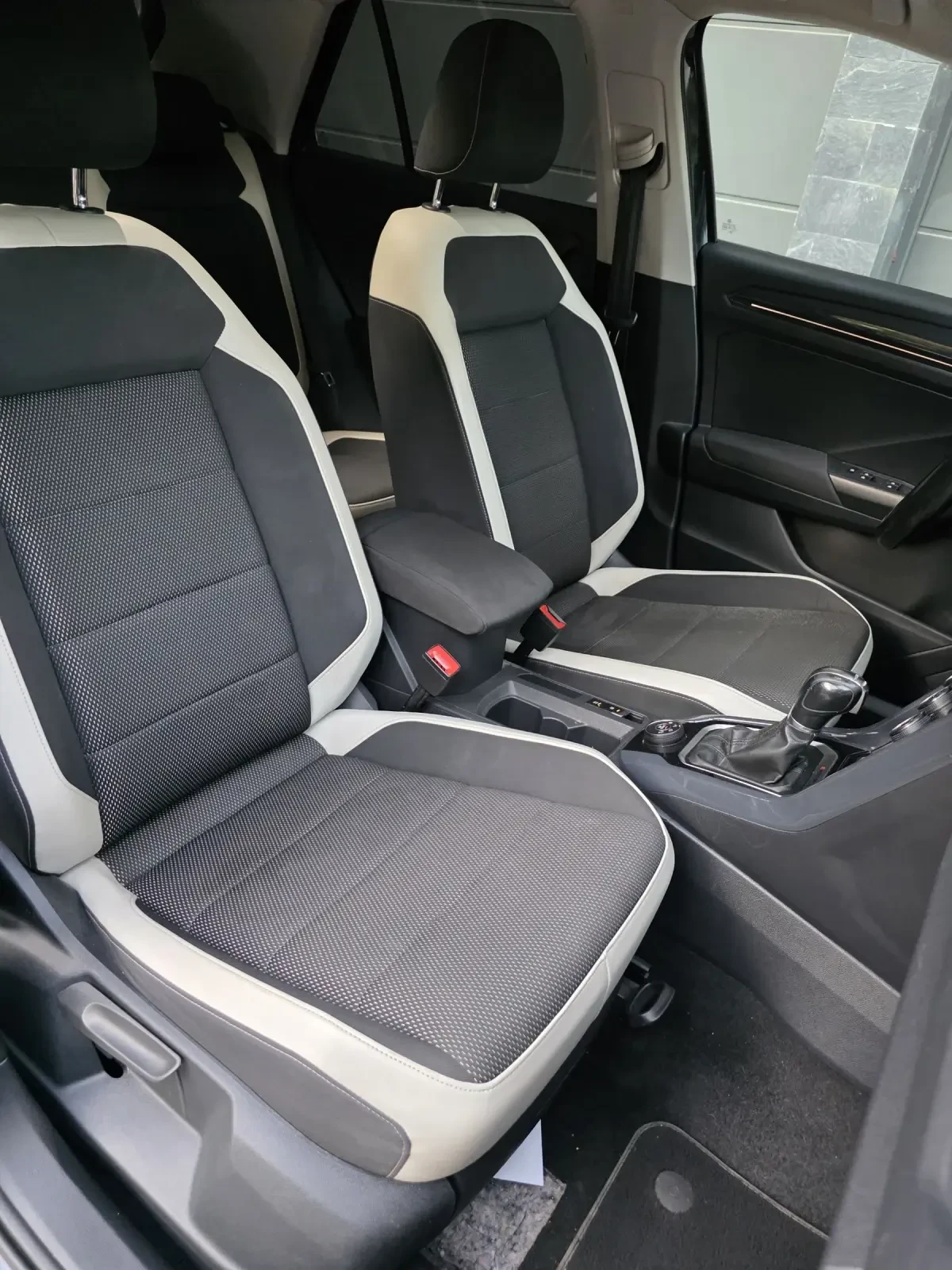 VW T-Roc 2.0TDI 4x4 Дигитал IQ Light KEYLESS , снимка 15 - Автомобили и джипове - 55193829