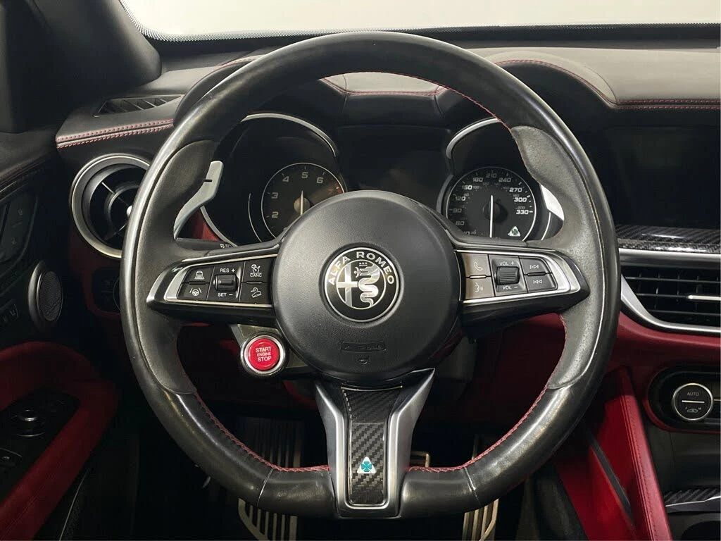 Alfa Romeo Stelvio QUADROFOGLIO* CARBON* HK* PANO* , снимка 6 - Автомобили и джипове - 55384681