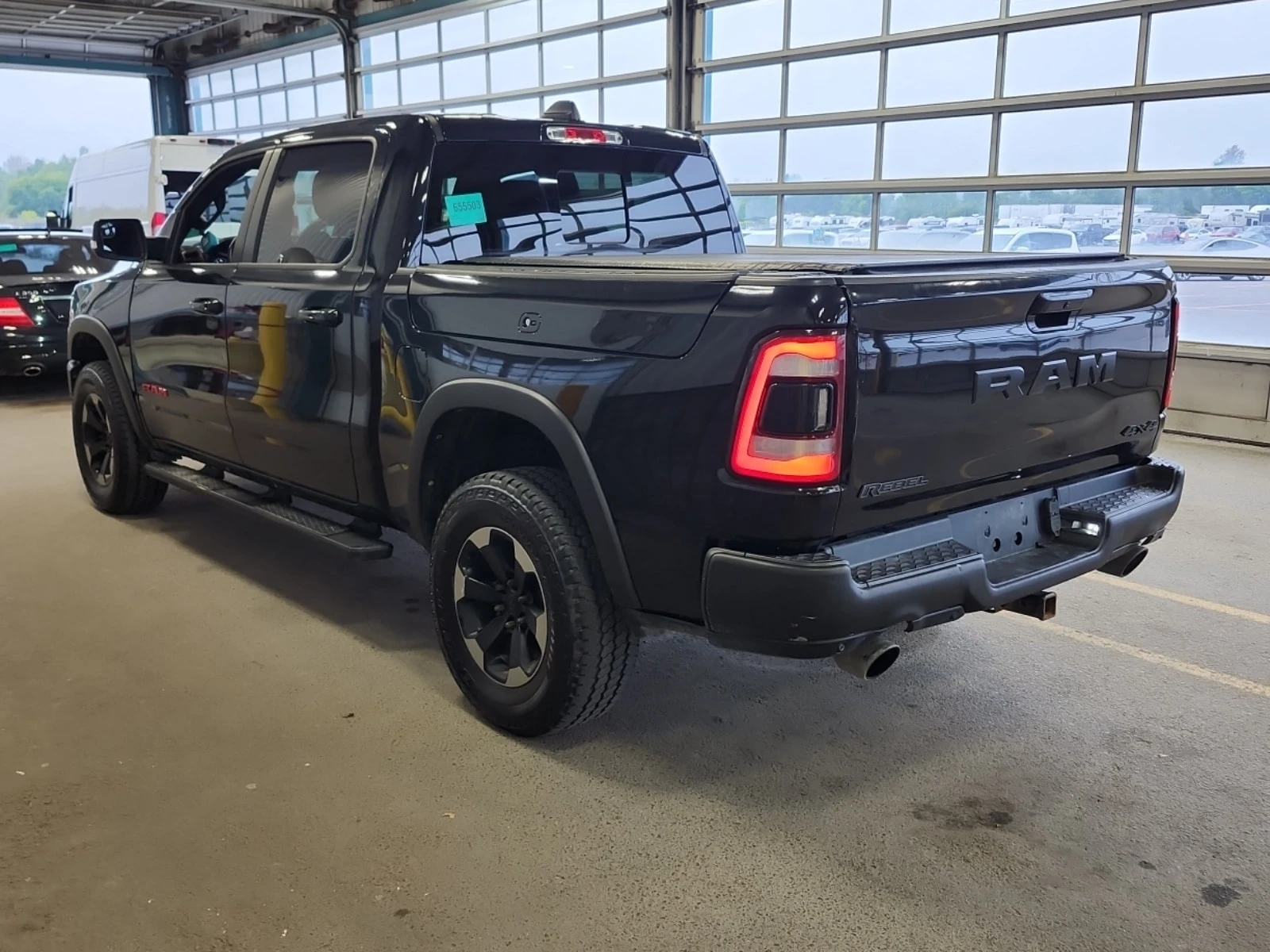 Dodge RAM 1500 * REBEL CREW CAB SHORT BED* АВТОКРЕДИТ * , снимка 4 - Автомобили и джипове - 55925621