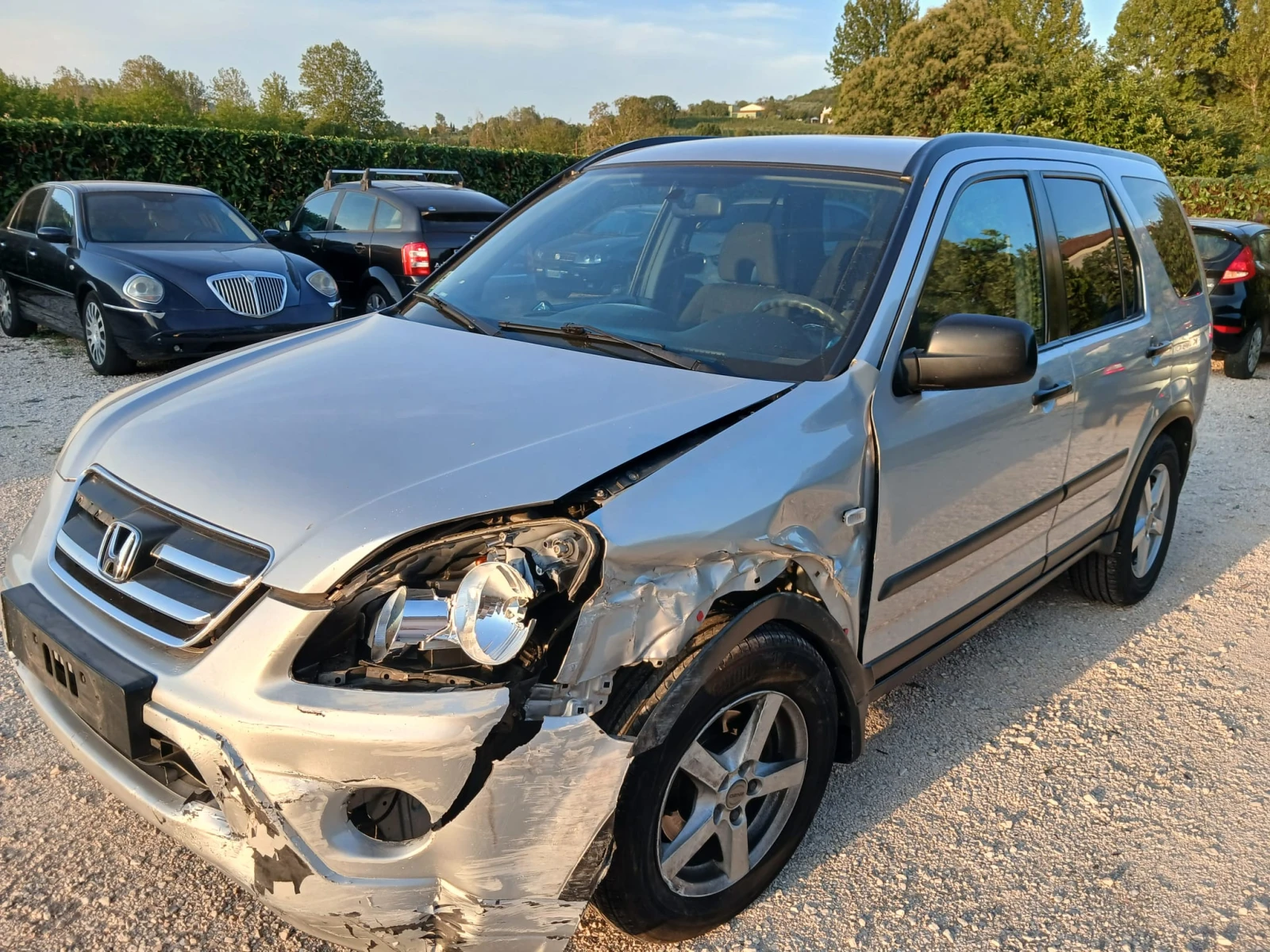 Honda Cr-v 2.2D, снимка 2 - Автомобили и джипове - 56421164