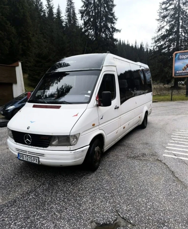 Mercedes-Benz 412 16+ 1