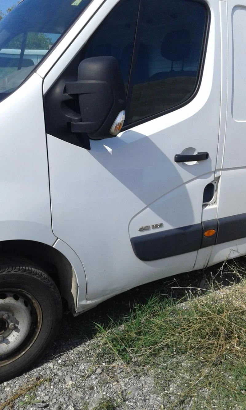 Renault Master 2.3tdci, снимка 6 - Бусове и автобуси - 35432520