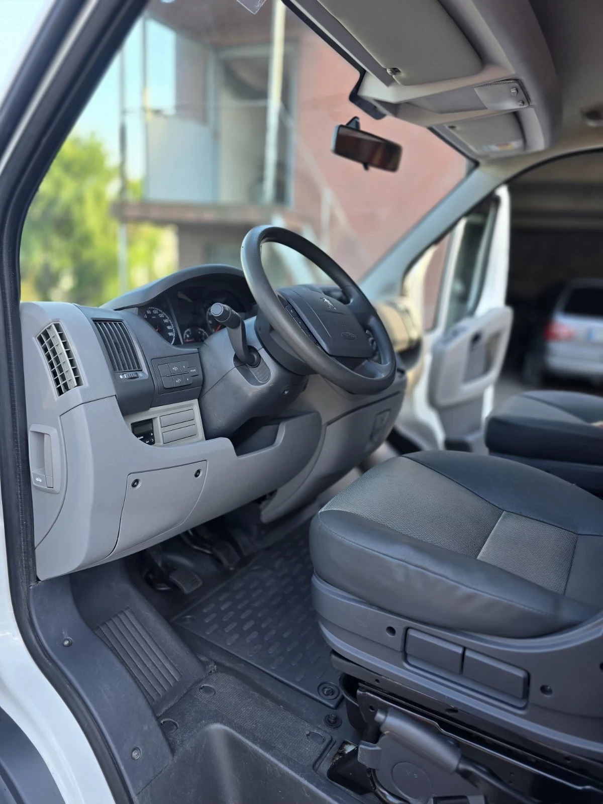 Peugeot Boxer, снимка 11 - Бусове и автобуси - 56251083
