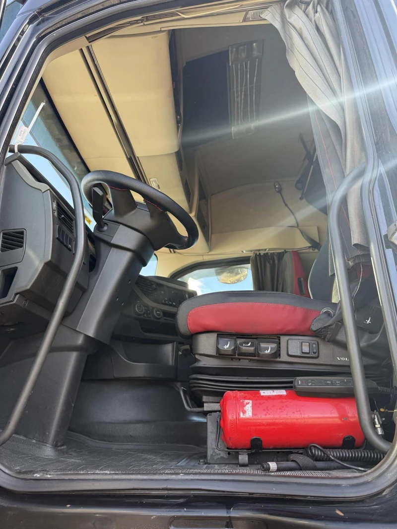 Volvo Fh, снимка 10 - Камиони - 52703942