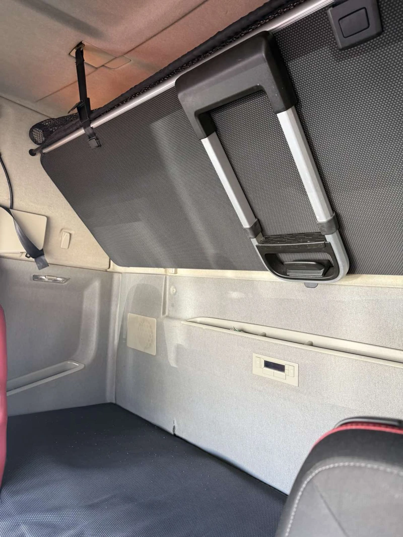 Volvo Fh, снимка 13 - Камиони - 52703942