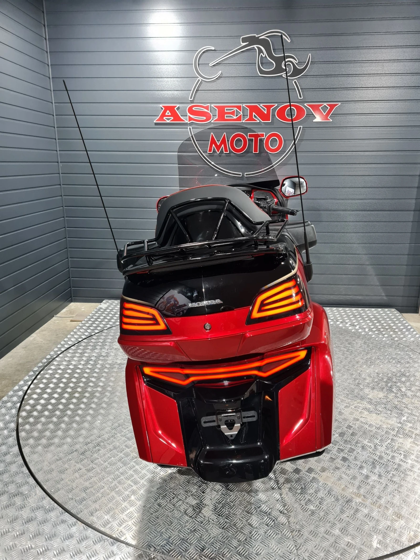 Honda Gold Wing 40 TH ANIVERSARY MODEL | Mobile.bg   13
