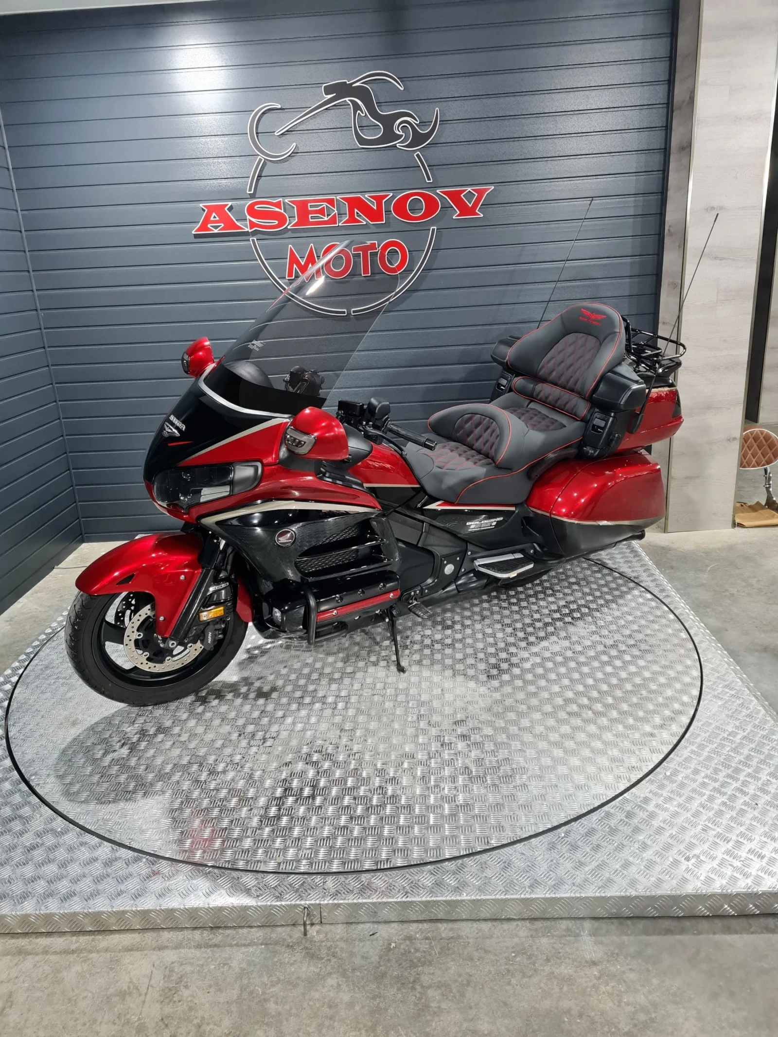 Honda Gold Wing 40 TH ANIVERSARY MODEL - изображение 9