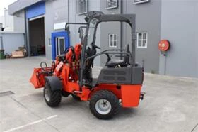 Мини челни товарачи Kubota EVERUN ER-406, снимка 2