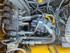 Багер JCB JS200W , снимка 14