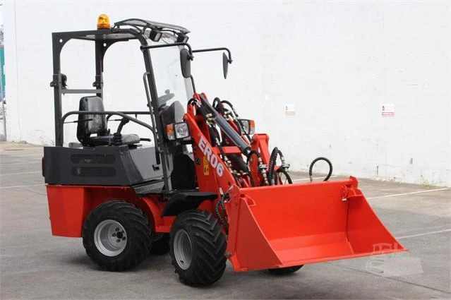 Мини челни товарачи Kubota EVERUN ER-406 - изображение 9