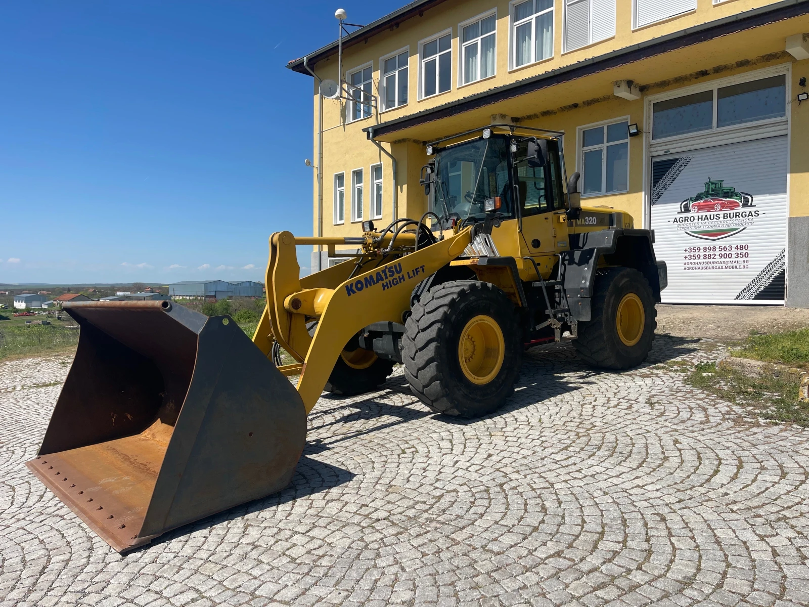 Челен товарач Komatsu WA 320 HIGH LIFT ЛИЗИНГ - изображение 3