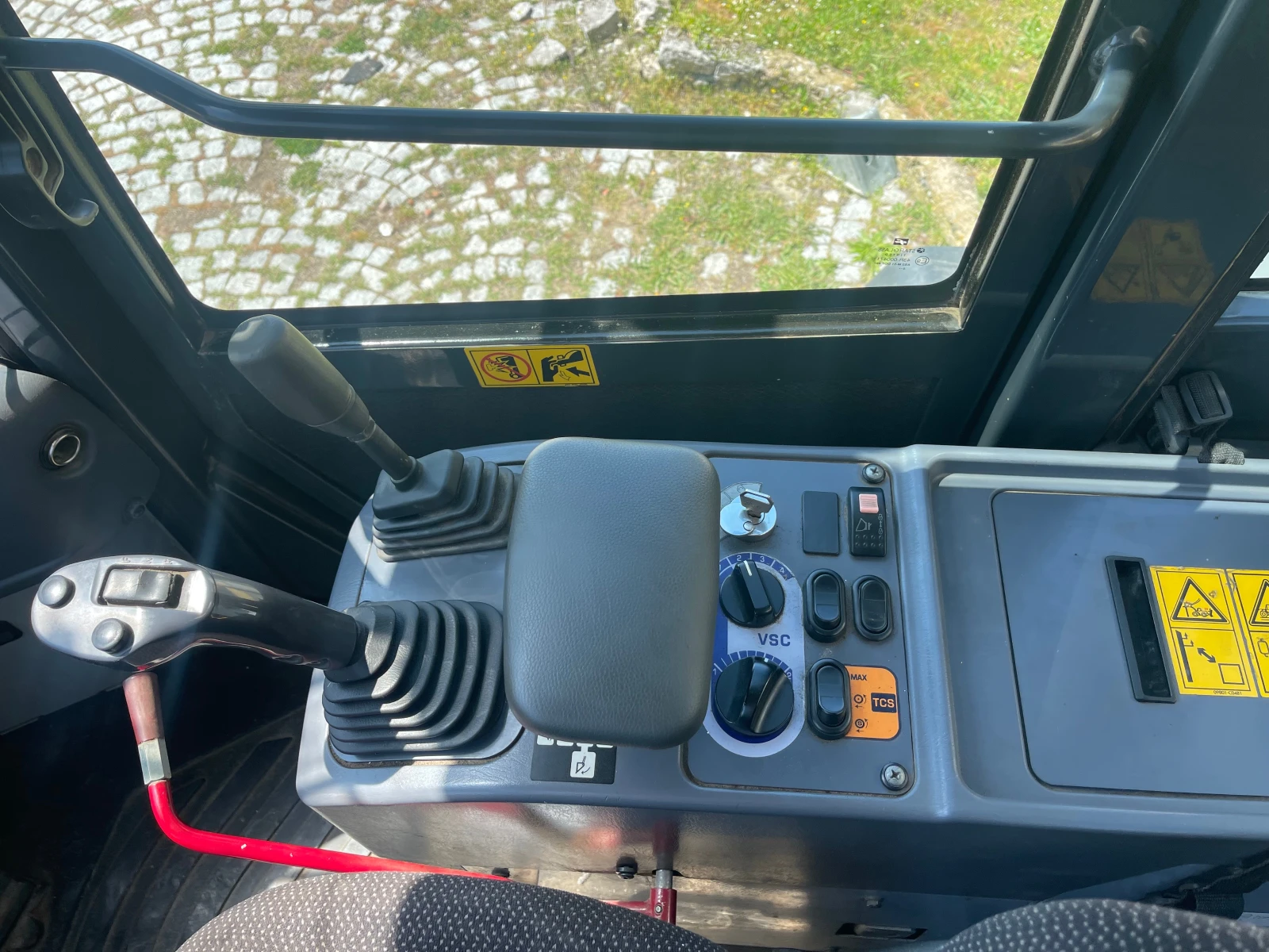 Челен товарач Komatsu WA 320 HIGH LIFT ЛИЗИНГ - изображение 10