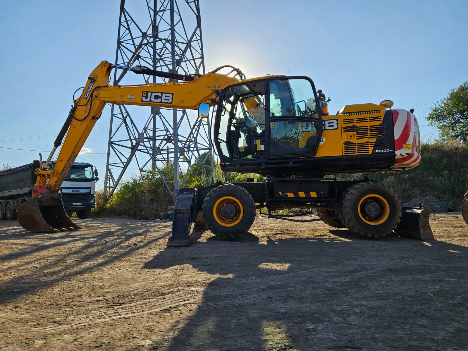 Багер JCB JS200W , снимка 6 - Индустриална техника - 55952597