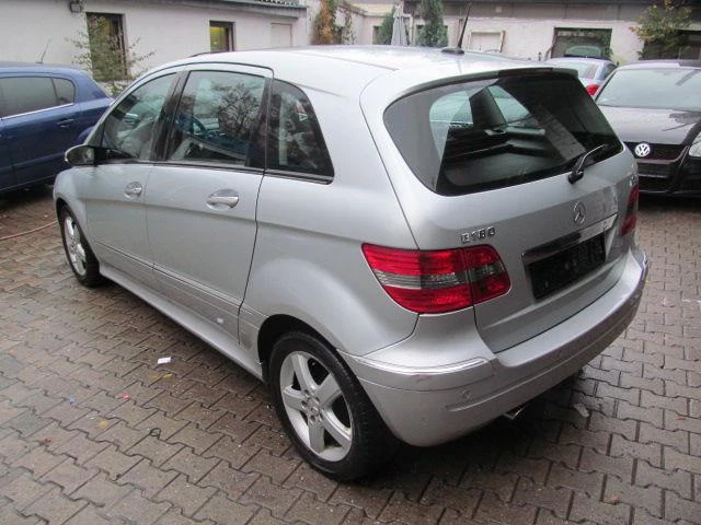 Рама и Каросерия за Mercedes-Benz B 180, снимка 2 - Части - 22410777