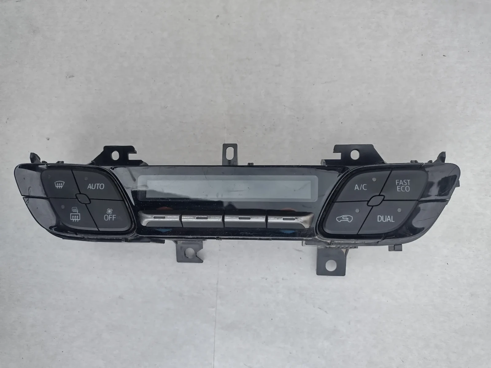 9790880500    TOYOTA C-HR 1.8 Hybrid A2C9518800801  55900F4011 | Mobile.bg   1