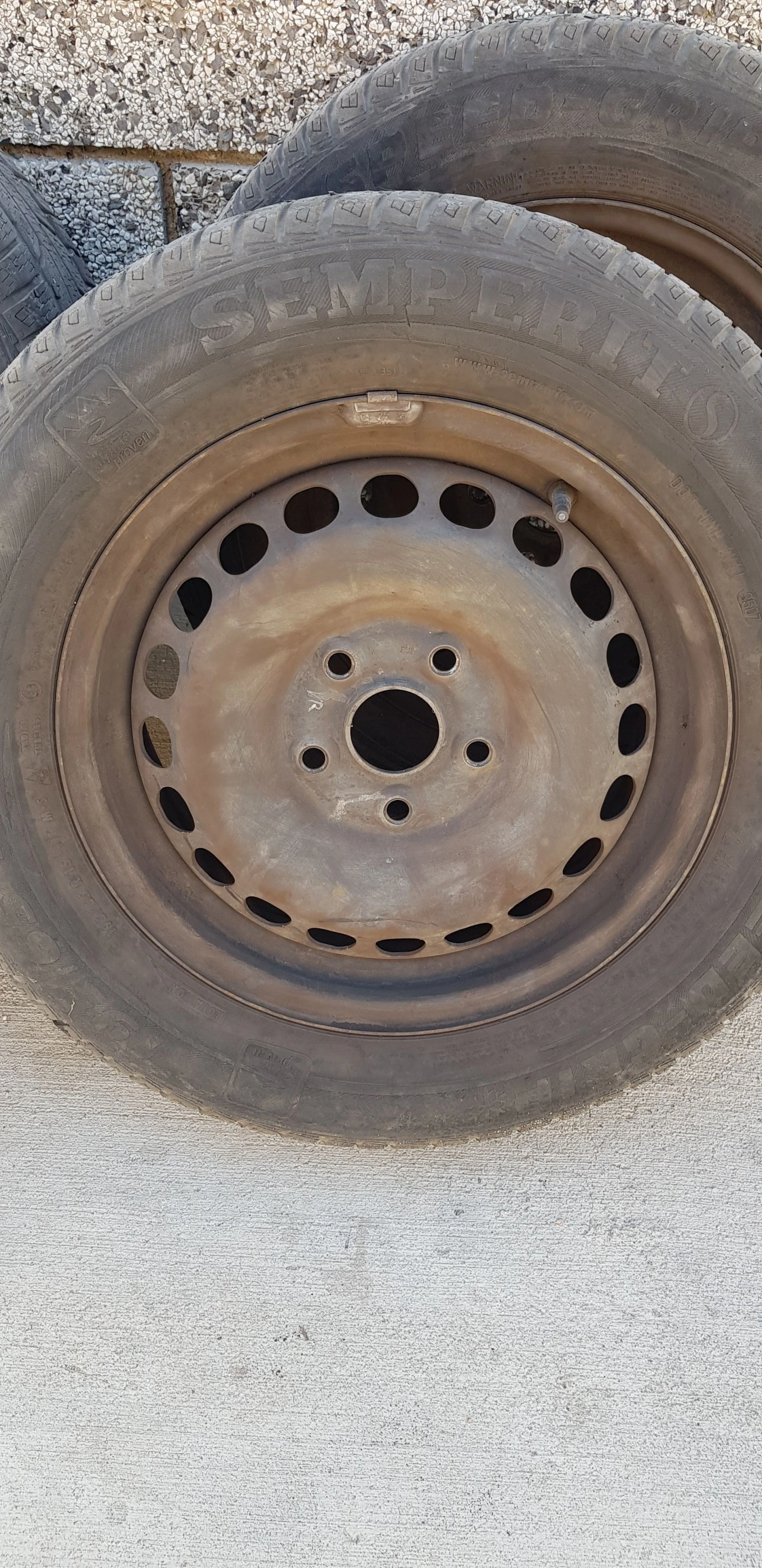 ���� � ������ 195/65R15 �� VW Passat | Mobile.bg � ����������� 4