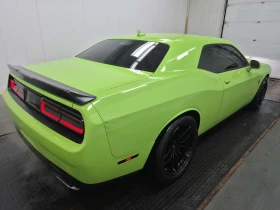 Dodge Challenger * R/T * ПОДГРЕВ НА СЕДАЛКИ И ВОЛАН* ЗАДНО* , снимка 3