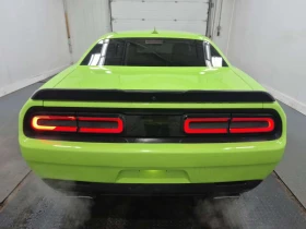 Dodge Challenger * R/T * ПОДГРЕВ НА СЕДАЛКИ И ВОЛАН* ЗАДНО* , снимка 6