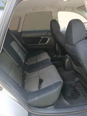 Subaru Legacy, снимка 2