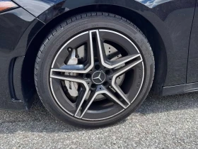 Mercedes-Benz A 35 * AMG * CARFAX * ДИСТРОНИК * АЛКАНТАРА, снимка 6