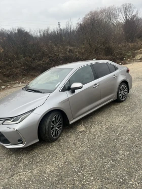 Toyota Corolla Executive plus 2021 на 20 000км, снимка 3