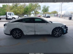 Toyota Crown 2.5L I-4 DI, DOHC, VVT, 184HP All Wheel Drive | Auto.bg — изображение 13