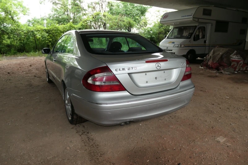 Mercedes-Benz CLK 270 CDI АВТОМАТ AVANTGARDE АВТОПИЛОТ, снимка 6 - Автомобили и джипове - 45904652