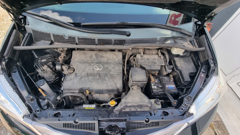 Toyota Sienna 3.5 V6 4X4-ПЕРФЕКТЕН!, снимка 16 - Автомобили и джипове - 46404262