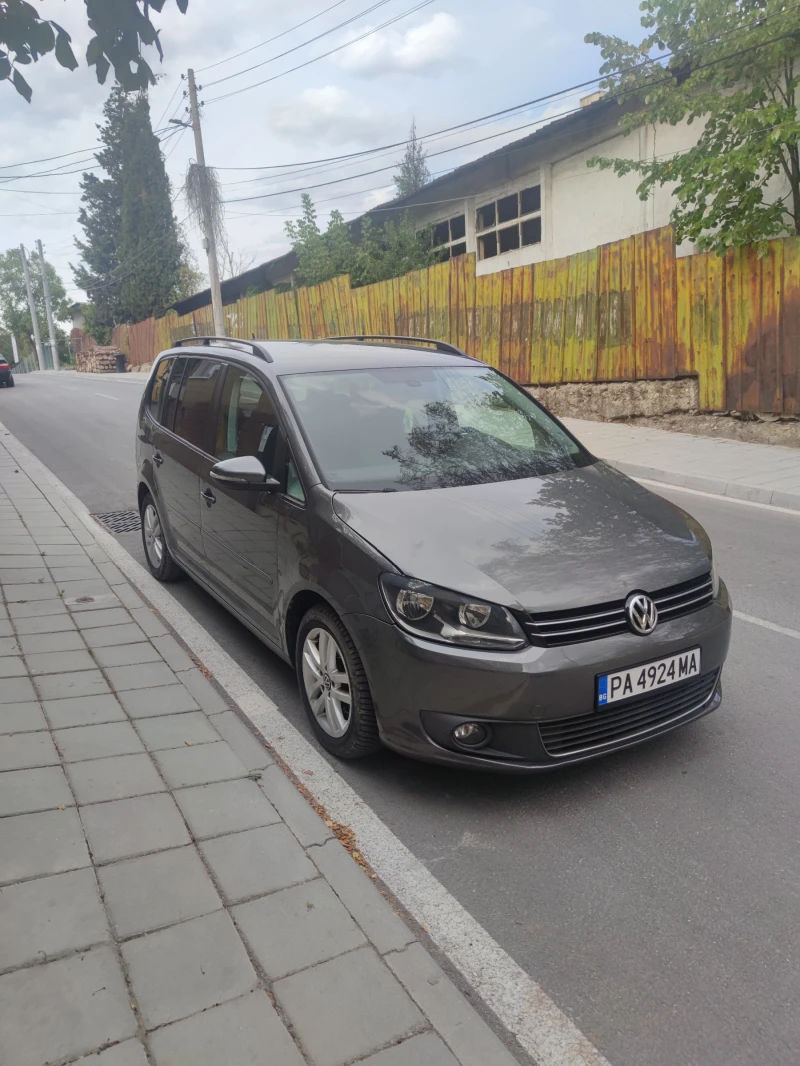 VW Touran 1.6TDI 6ск 7места, снимка 3 - Автомобили и джипове - 47313181