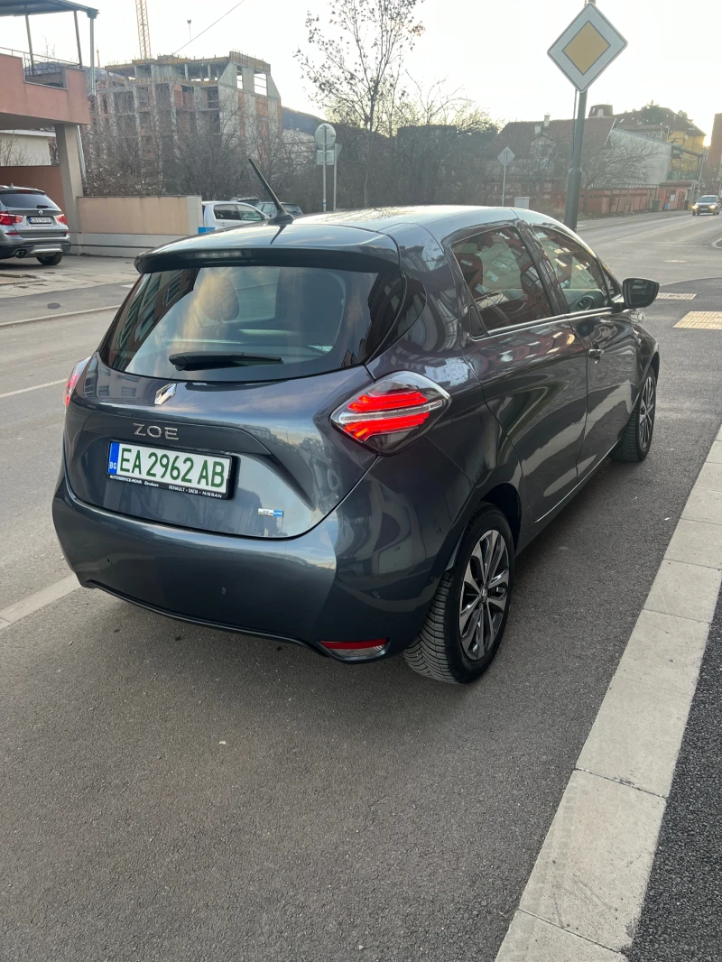 Renault Zoe, снимка 5 - Автомобили и джипове - 48382290