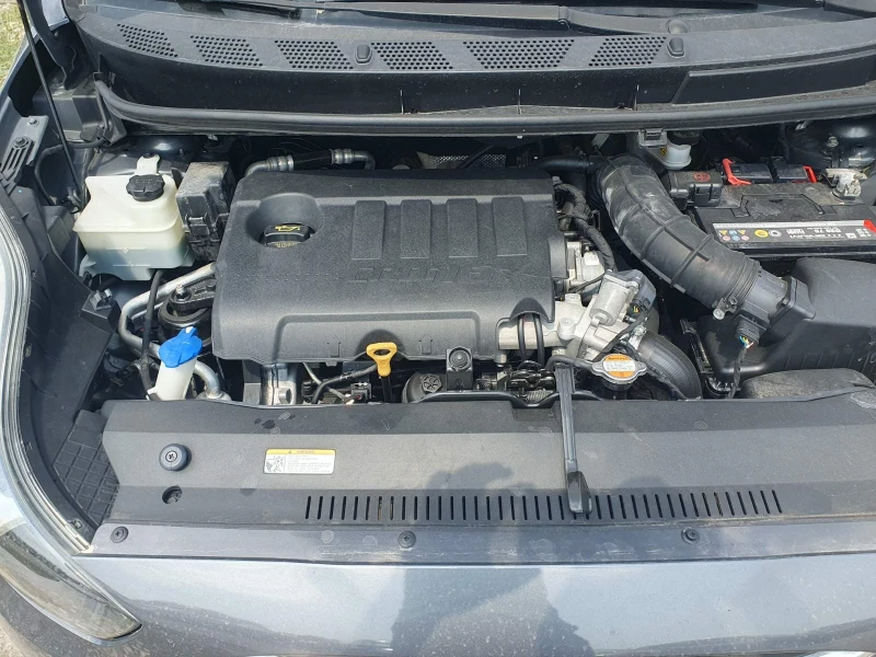 Hyundai Ix20 1.4crdi 90kc, снимка 10 - Автомобили и джипове - 51182083