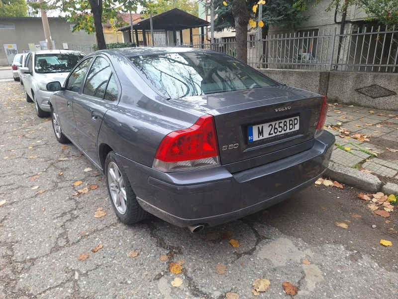 Volvo S60 2.5 D5, снимка 5 - Автомобили и джипове - 52498321